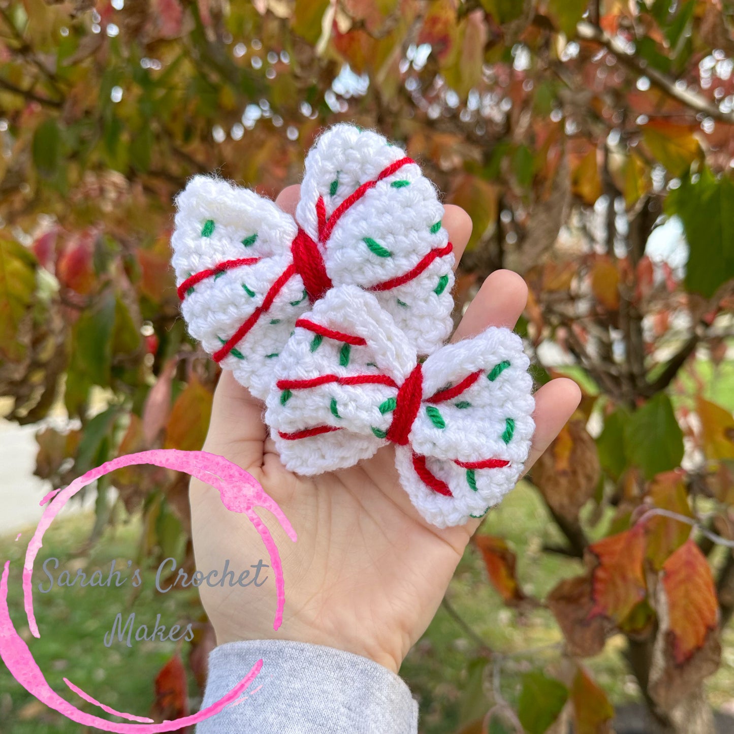 Tree Cake Piggies 3.5" on CLIPS