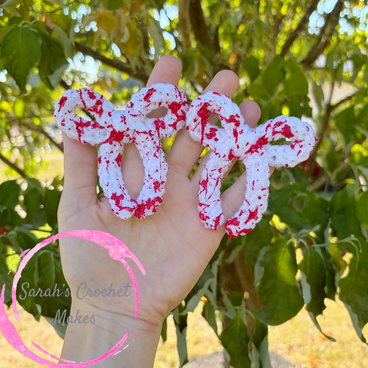 3" Blood Splatter Handtied Piggies (ON CLIP)