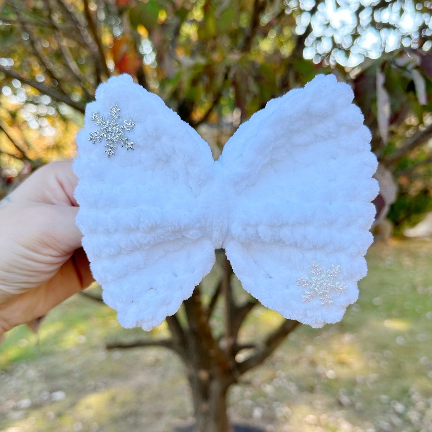 White Winter Wonderland Single Bow